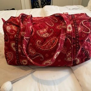 We are going home for the holidays Vera Bradley ❤️